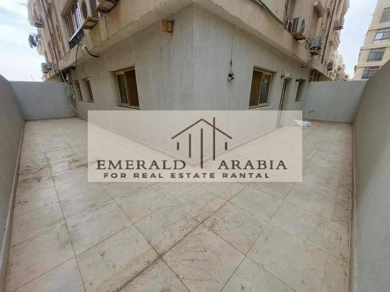 8 ff4f690e-ca8f-418f-9f5c-8b7ae34334a8. jpg