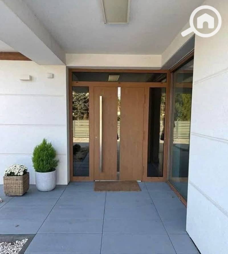 5 92457de8-c33b-4c85-8ec6-a5c156f311ae. jpeg