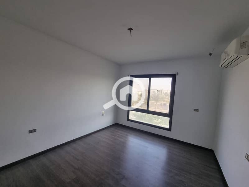 4 WhatsApp Image 2025-11-06 at 12.11. 25 PM. jpeg