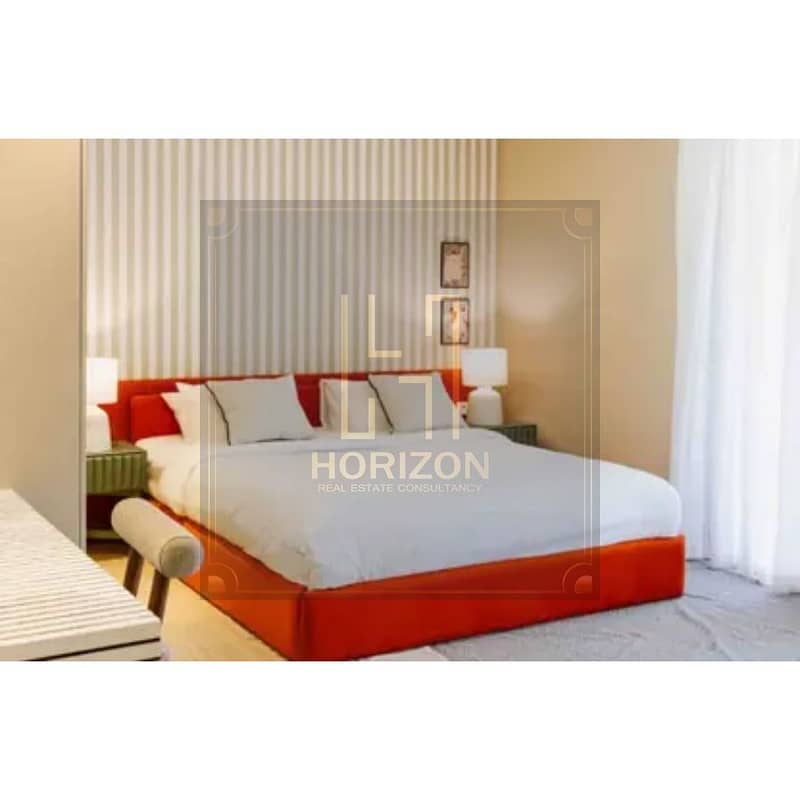 7 8207838-5f8c2o. jpg