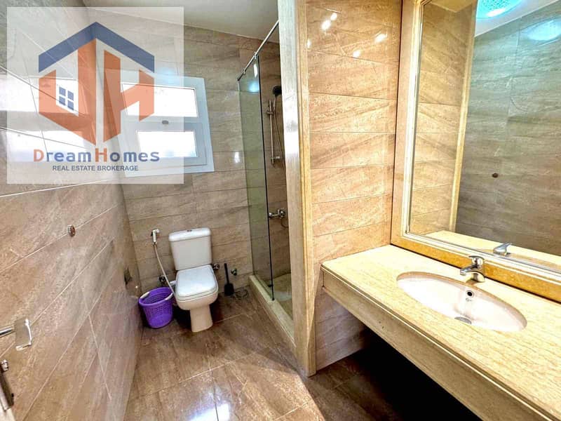 4 928e8447-e778-4c8b-8057-a0b06124379b. jpg