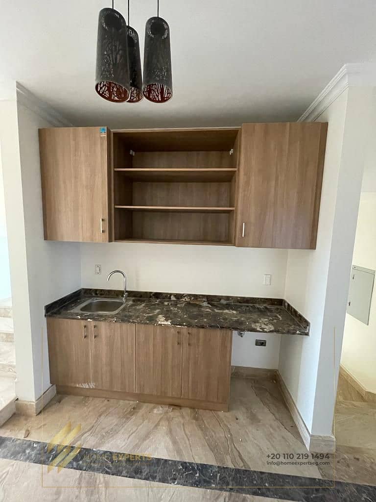 12 12dcca14-bcb9-449d-85ea-ee082e7fc50f. jpg