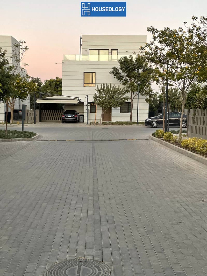 10 tempImageZLRFDL. jpg