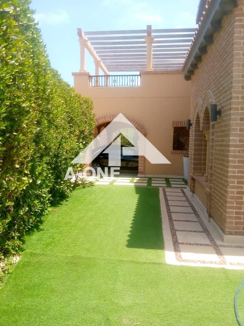 2 0ae31f4c-bacd-4e81-8629-7b61336a8a3a. jpeg