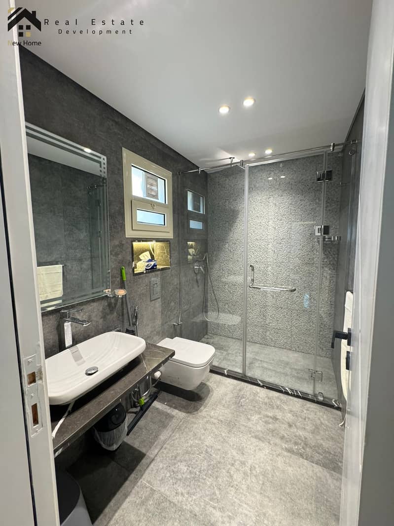 5 WhatsApp Image 2025-10-08 at 15.48. 56_c3bb708d. jpg