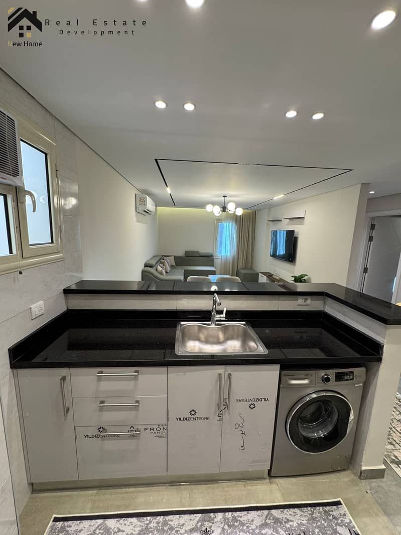 23 WhatsApp Image 2025-10-08 at 15.49. 09_550a2205. jpg