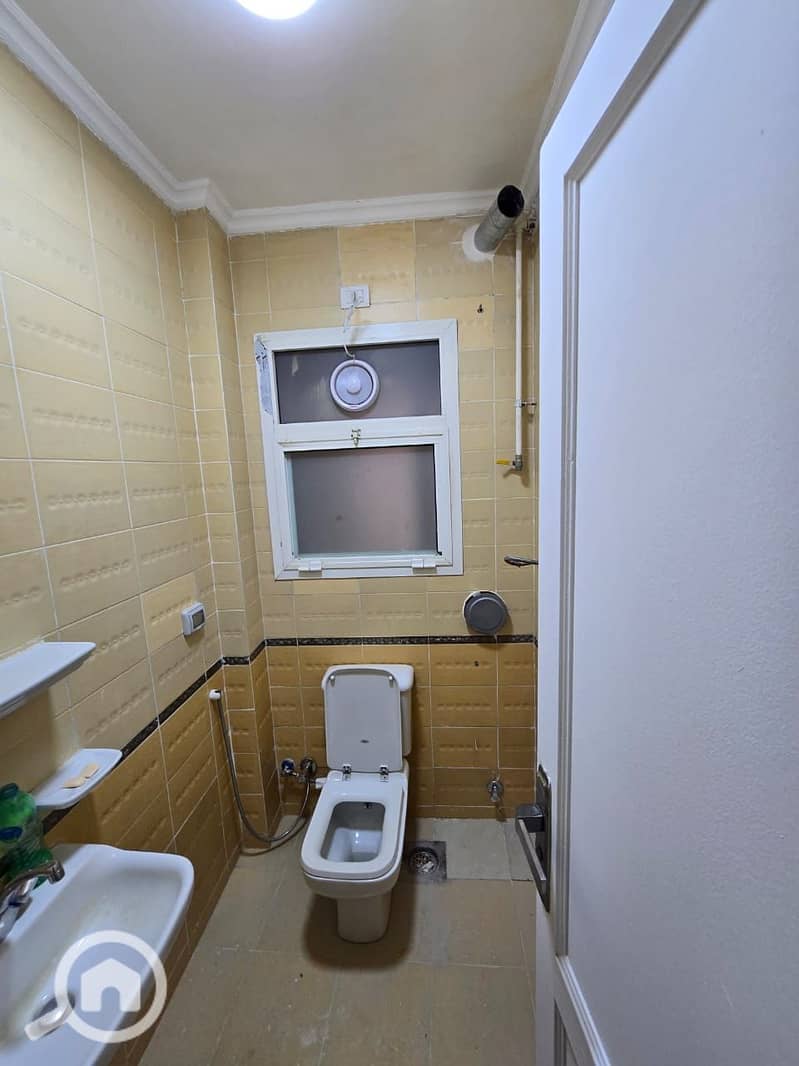 15 WhatsApp Image 2025-11-07 at 10.54. 01 PM. jpeg