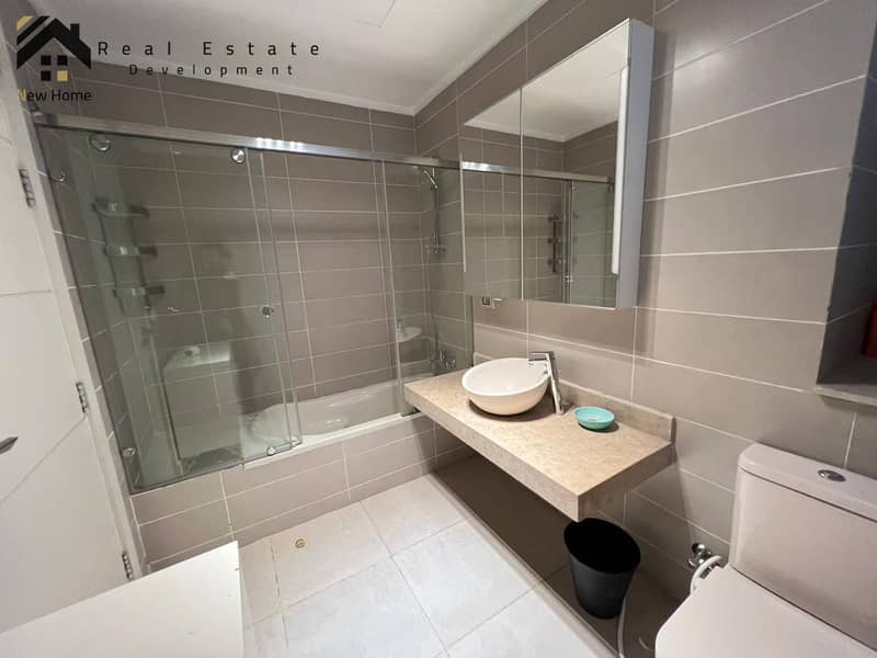 22 WhatsApp Image 2025-10-08 at 16.53. 55_d8dacec5. jpg