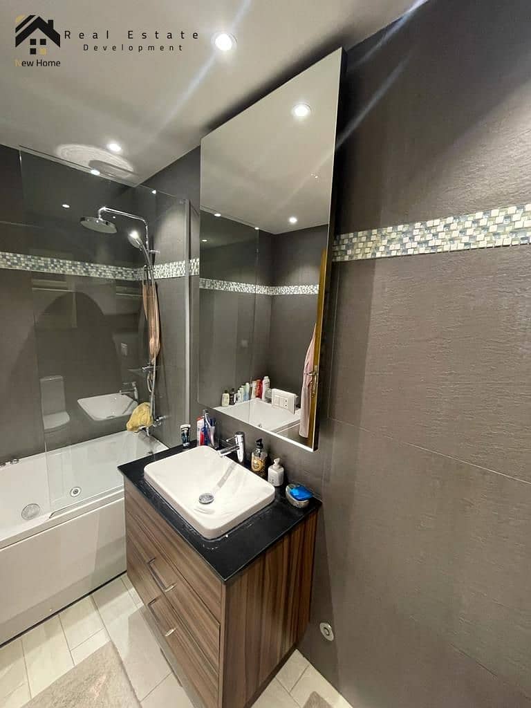 5 WhatsApp Image 2025-10-09 at 14.21. 54_f4a837b5. jpg