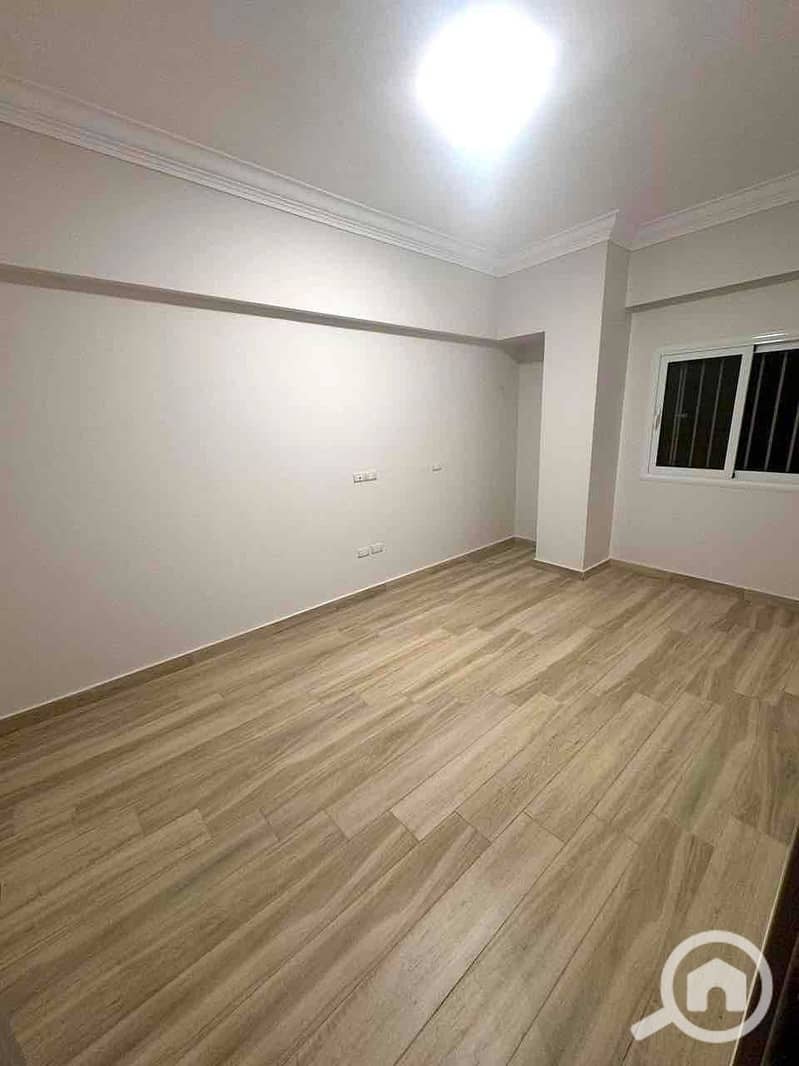 8 b319a6e6-6b2e-4961-a97d-b12a9358603f. jpg