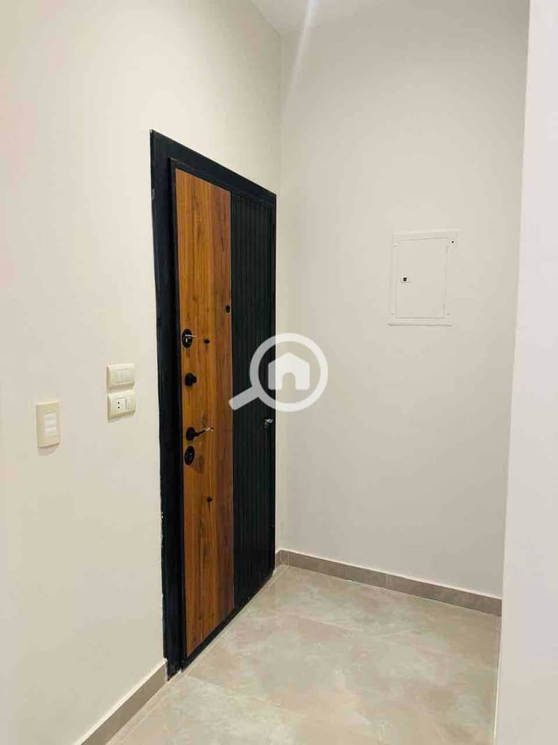 9 42b131b3-da02-489a-9ab9-d30ceaf4356a. jpg