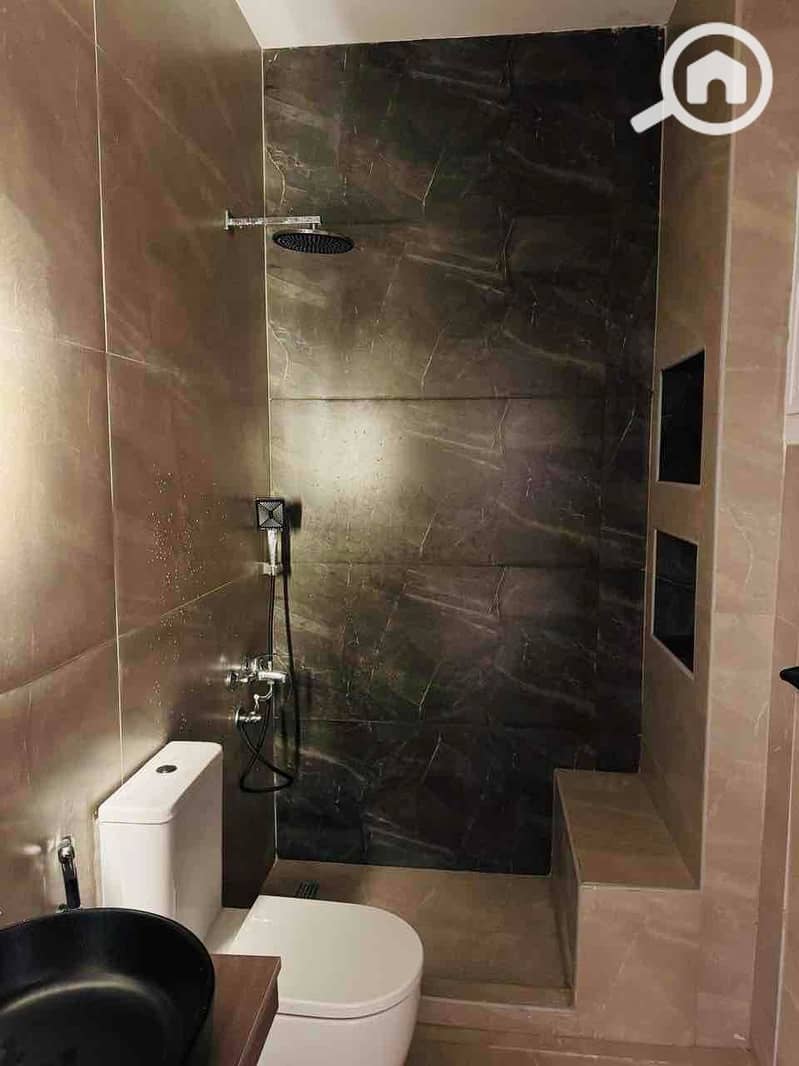 10 958efebb-b09c-43c8-8999-8b82c9dc9337. jpg