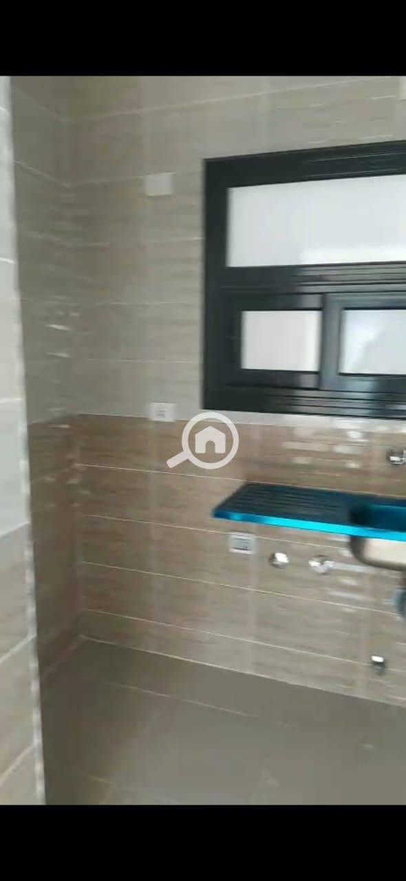 9 WhatsApp Image 2025-11-07 at 11.10. 14 PM. jpeg