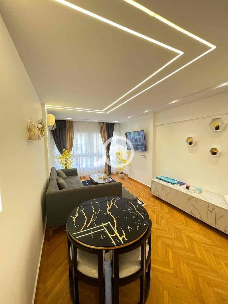 27 2cafdbdf-1a47-4ac3-98ce-e443f329a43e. jpg