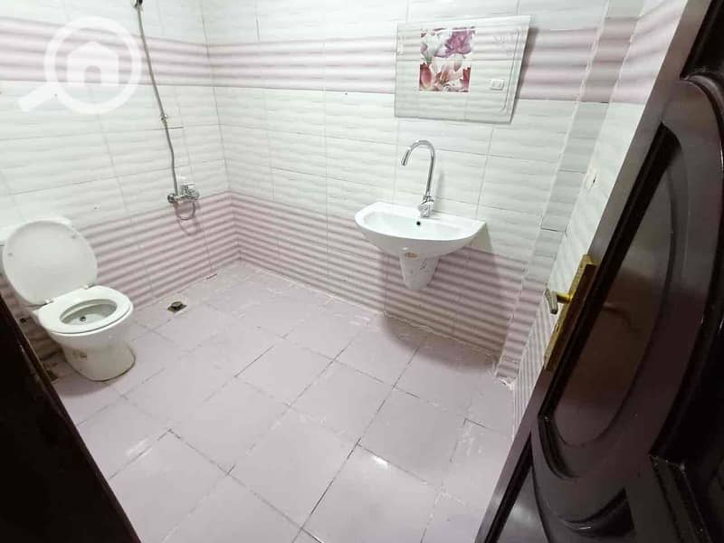 12 78927312-38fc-4e87-832b-a4885f75b719. jpg