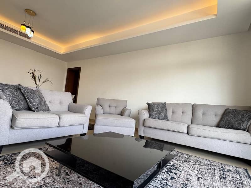 11 67580966-76ad-4408-b40f-4dd813c9cc6c. jpg