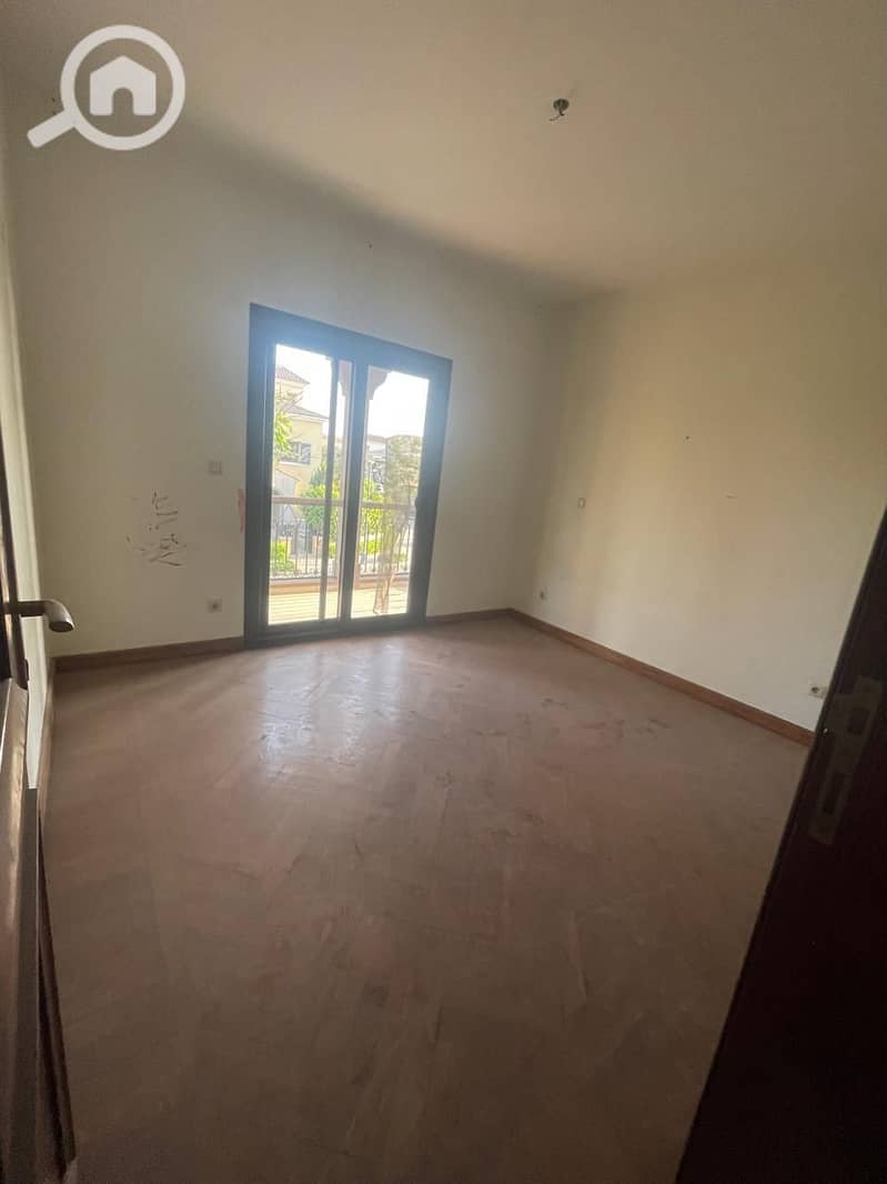 4 0bcb0536-aed5-4092-944f-e253c3799541. jpg