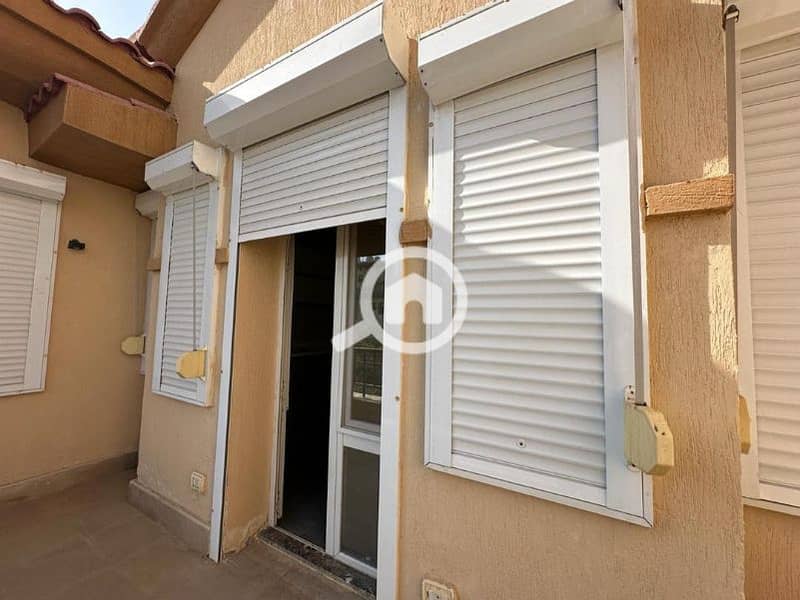 9 4bf599a9-672e-4817-a8b6-e7372f15d60b. jpg