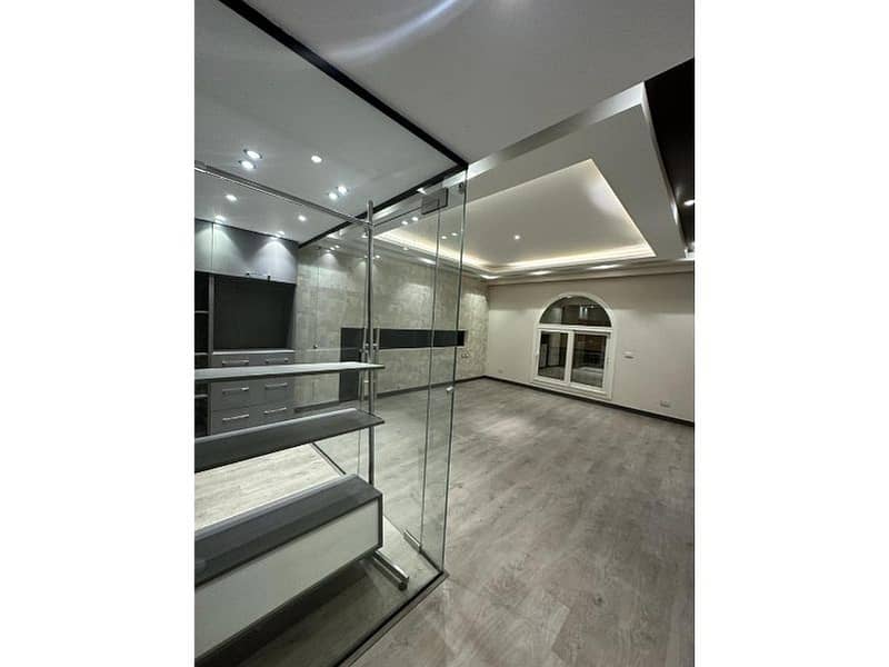 22 fcd1b93f-384b-43c8-a923-6ea6bee501a5. jpg