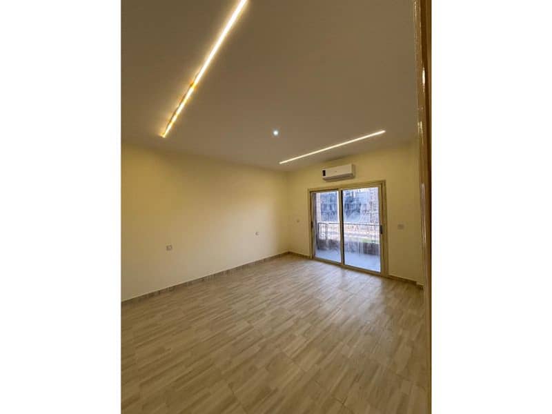 13 e578b90d-5f81-4fdb-9829-7d8413d09a8a. jpg