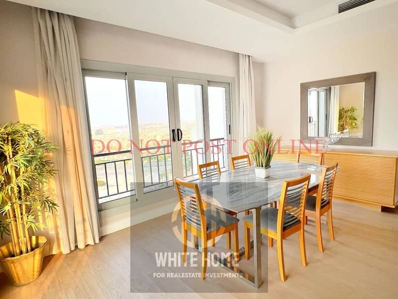 4 c7479d56-915e-479f-a38b-8c63bbebf9f5. jpeg