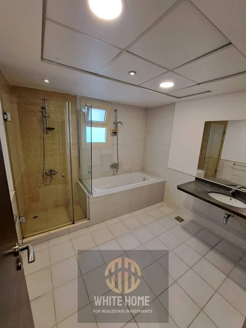 4 562b0c6c-512f-4b9a-93b7-4c099898593b. jpeg