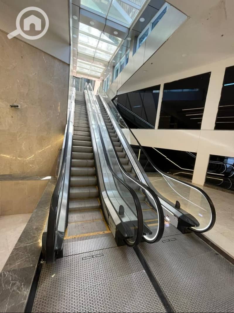 4 f52b522a-02ba-48e9-b131-189eb974b0e4. jpeg