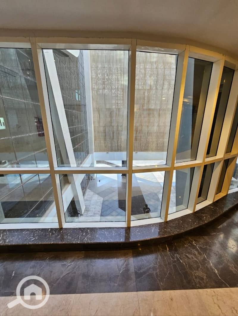 5 d4be5404-6e09-4b31-9837-ec7586299731. jpeg