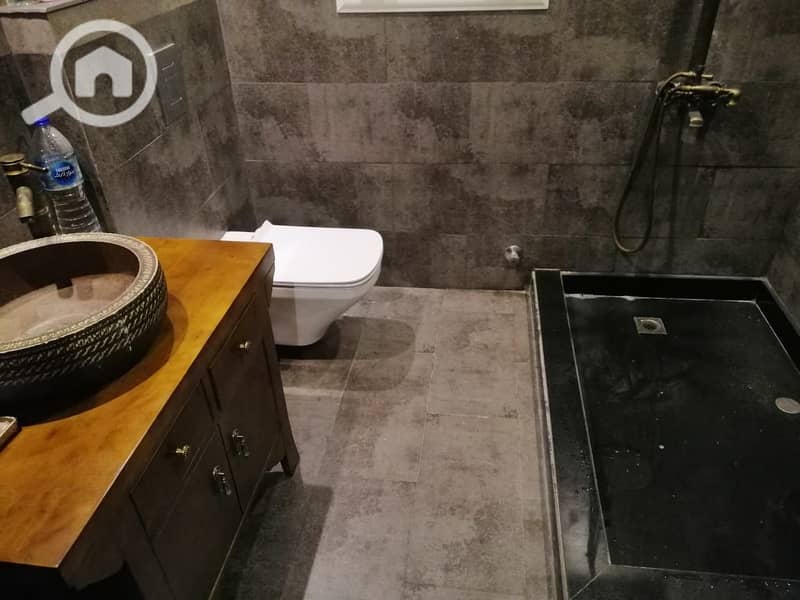 7 b18faa2d-1594-4d8c-81df-f004d8652ce8. jpg