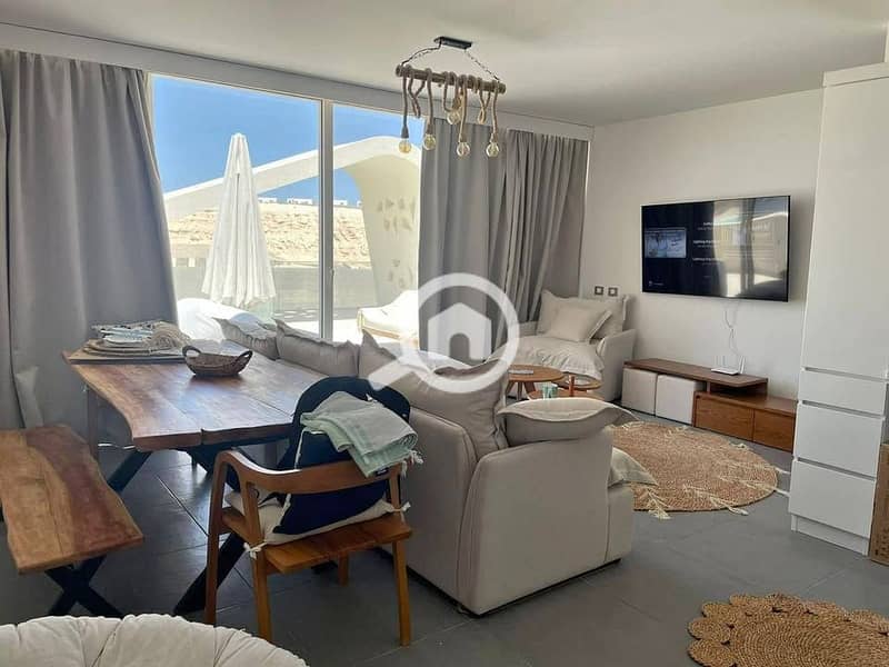 11 573319155_122169016418602813_5071883413611778753_n. jpg