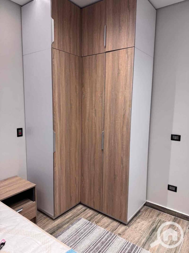 5 63af8220-5564-4737-b933-f02c6ab14c9c. jpg