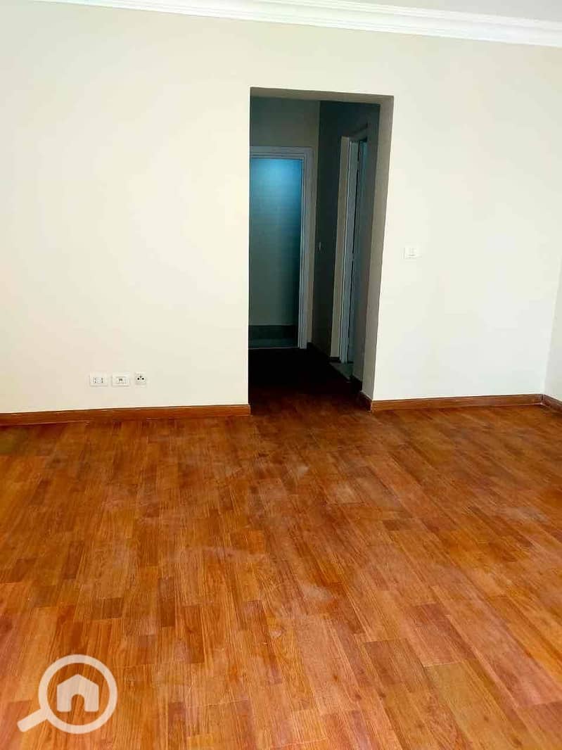 2b978712-f611-48ee-badb-c6bc40c33d87. jpg