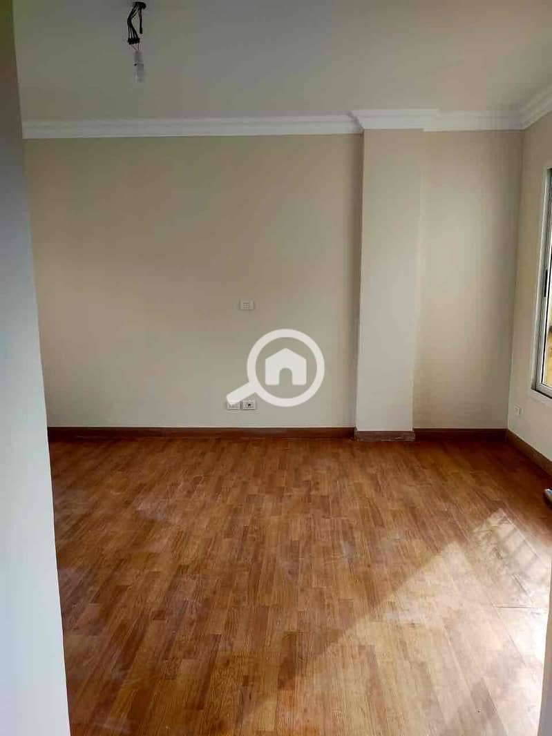 3 bcc6db23-4838-4771-90c0-6d37ddbe6065. jpg