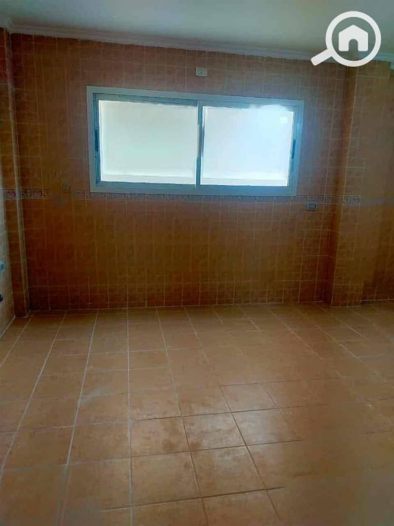 14 c4f578a5-4f6b-4620-8139-246836d1e3da. jpg