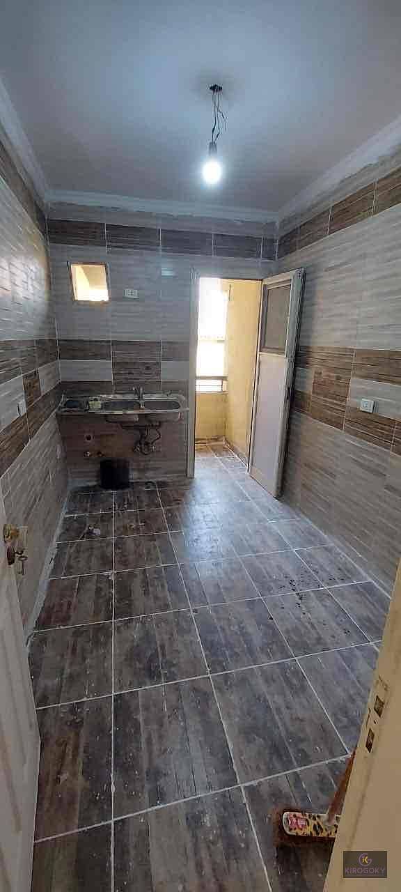 8 2d8438fd-4cd3-4e15-a3d8-472266104882. jpg