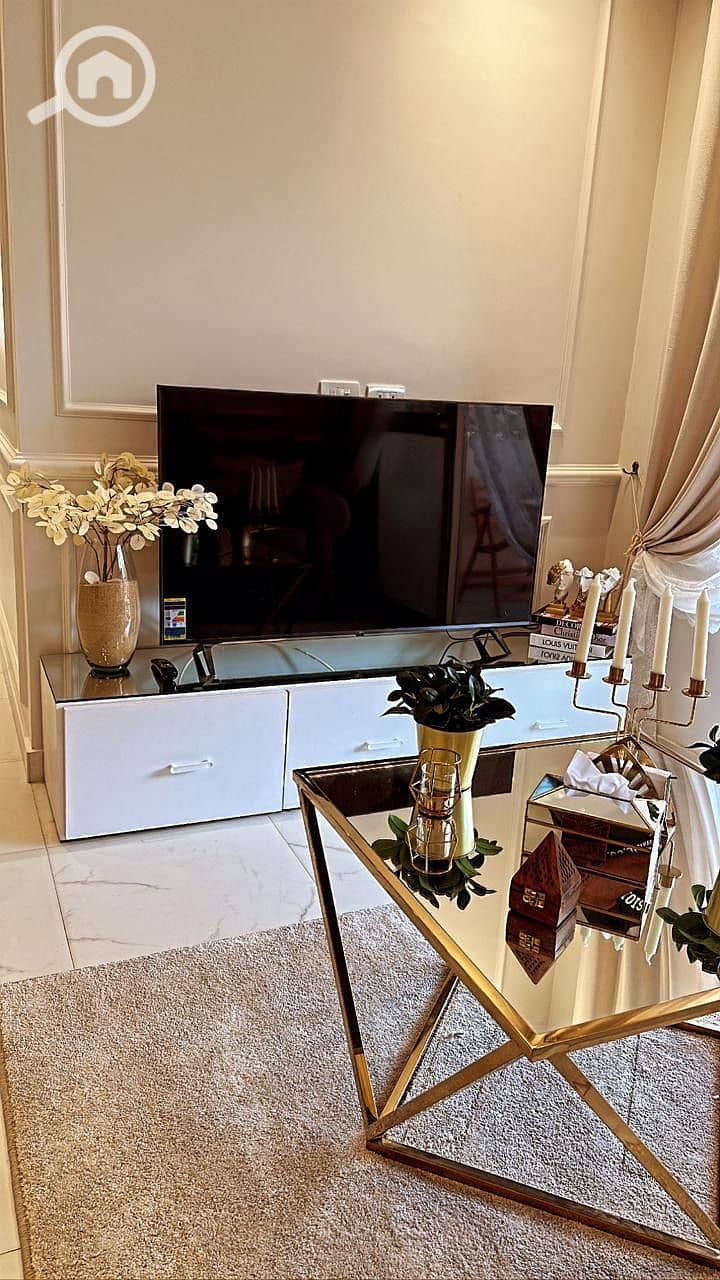 2 3ddc0573-15ce-4e3f-a3a2-ca9f09db9aca. jpeg