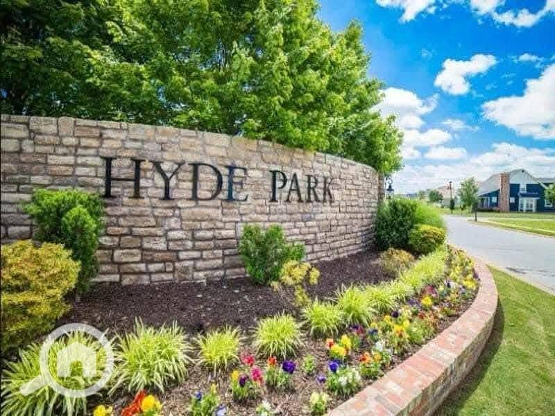 3 FB_IMG_1762568735978. jpg