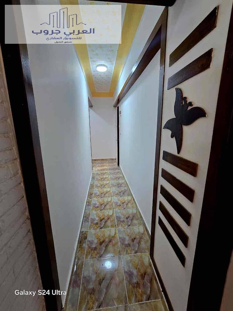 10 211f4b2b-3a9d-401e-83f9-de6ce2b81bba. jpg