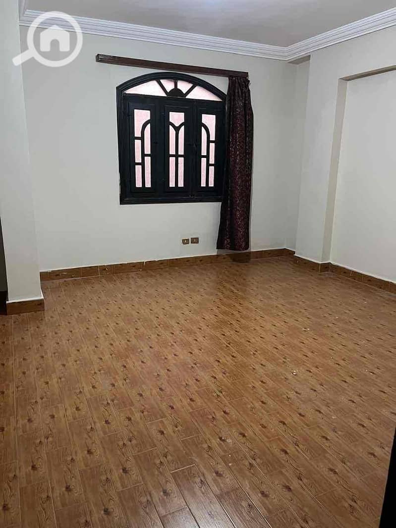 4 77aab3bb-afca-457b-96c6-6012a079da93. jpg