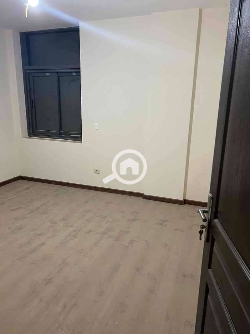 2 f18a0a17-83cd-414f-a8dc-8df115364ecb. jpg