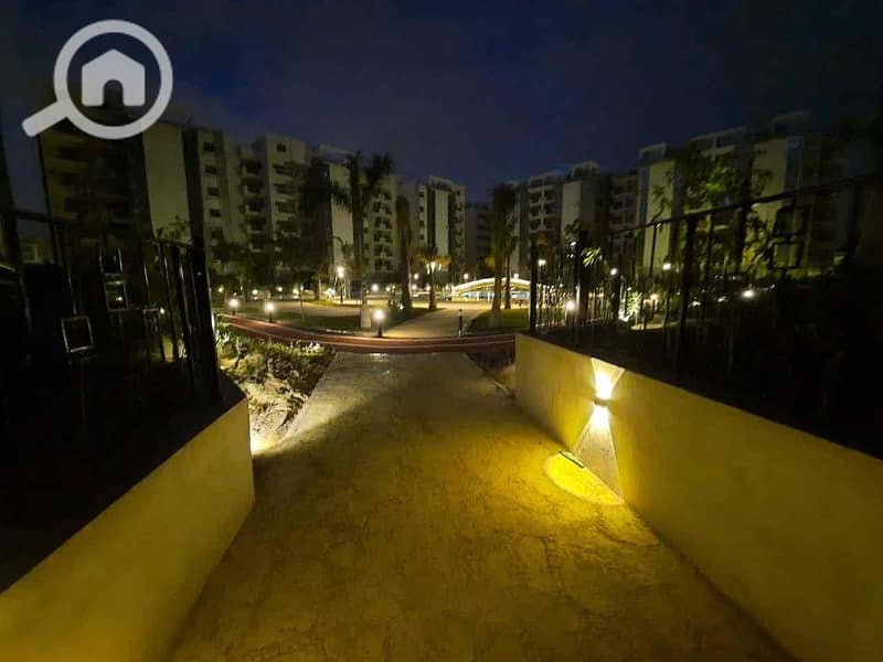 9 4a2c2fc6-aa5b-432b-8dc8-d0d540cce783. jpg