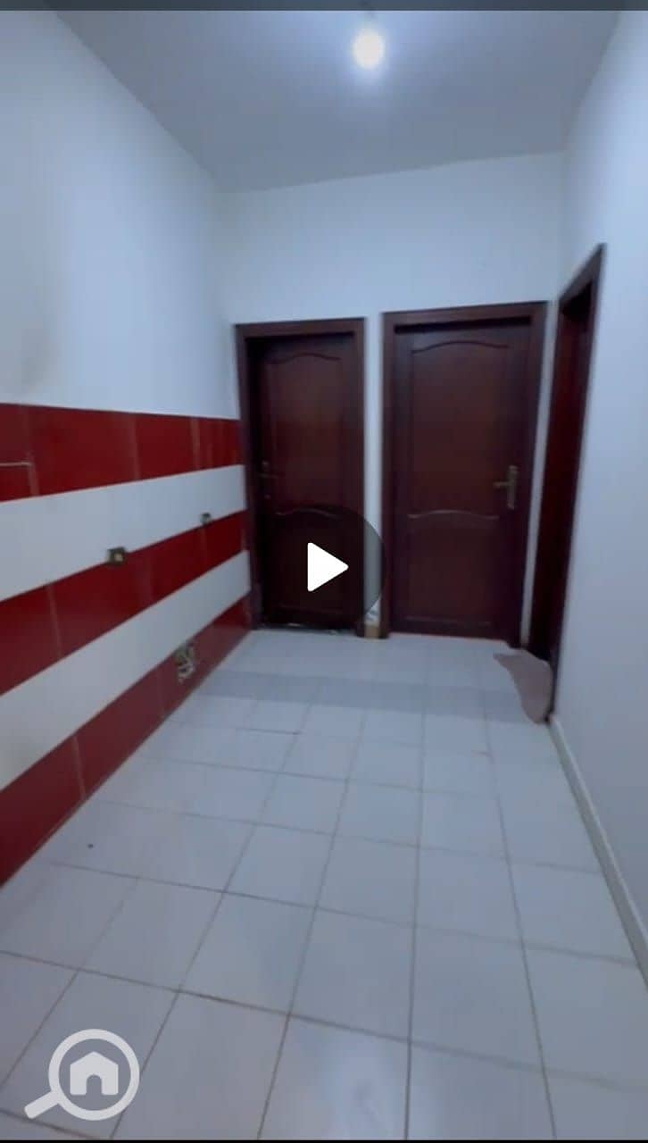 3 bf1098de-9a88-4d4c-8364-9a1306332178. jpg