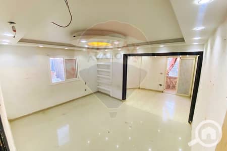 3 Bedroom Flat for Sale in Sidi Beshr, Alexandria - 1. jpg