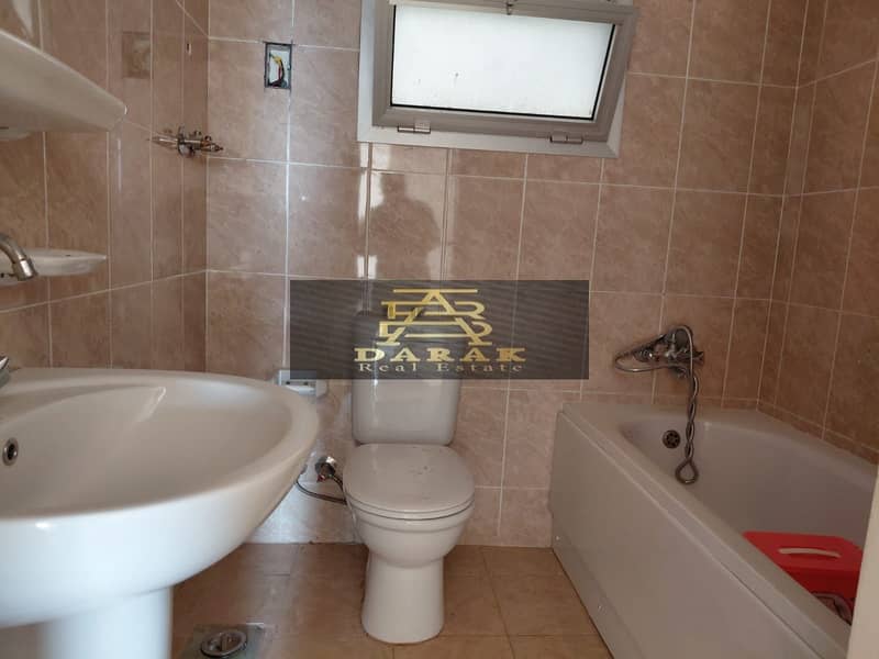 9 ca12c1a1-3837-4447-93f5-4cc0b048b4d2. jpg