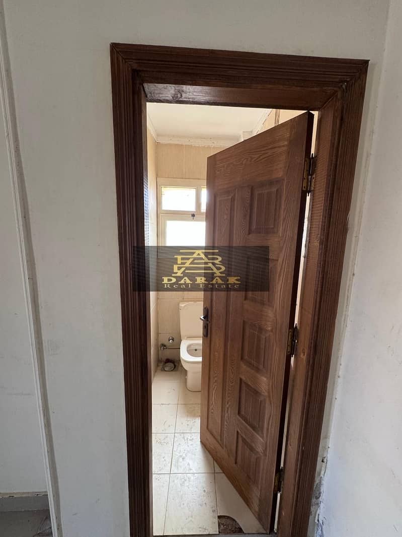 4 WhatsApp Image 2025-11-05 at 11.17. 27 PM (1). jpeg