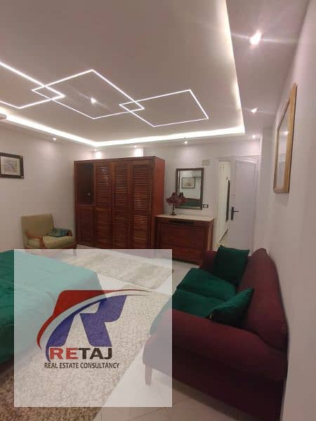 11 b3f3fce6-6c33-40e5-8e54-f3c05ba0daa1. jpg