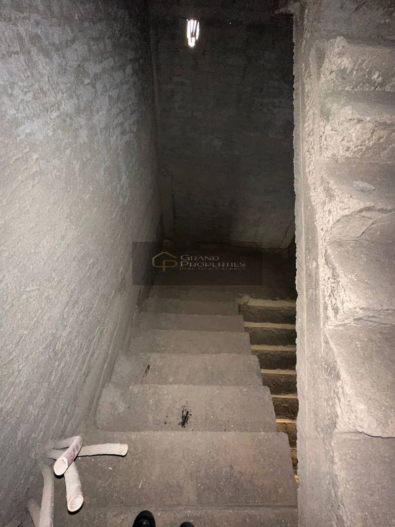 9 cdaec10c-9368-40f2-8215-0a43d24892ef. jpg