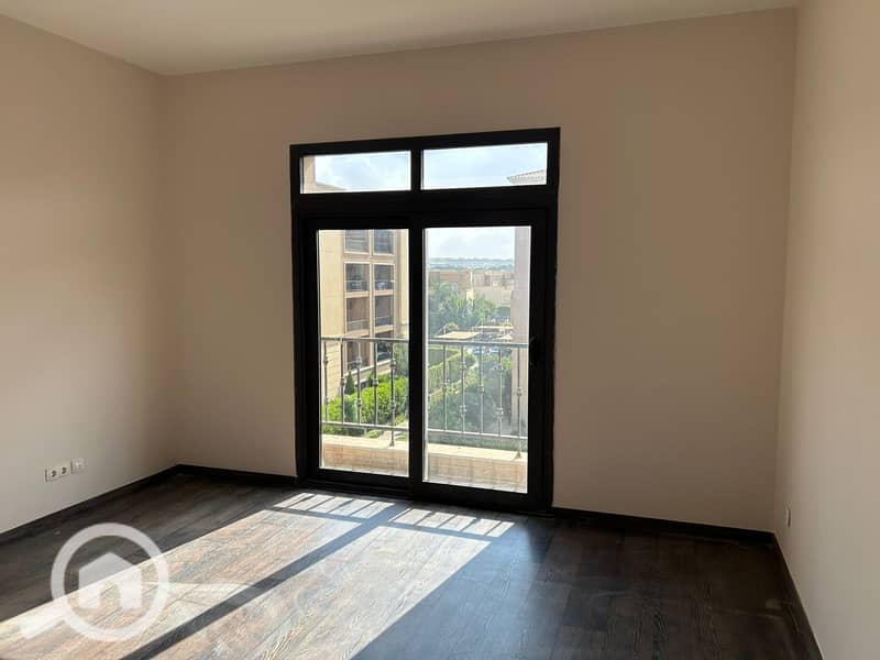 3 c182e9af-feaa-4b37-b042-00cdc13103b1. jpeg