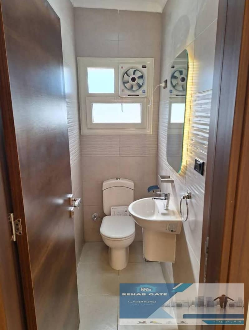 3 7e77aa8a-0367-406f-b015-6122f82a79f8. jpg