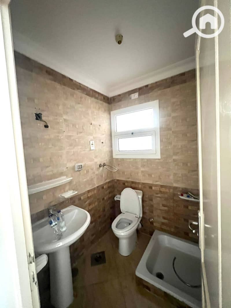 8 IMG-20251108-WA0033. jpg